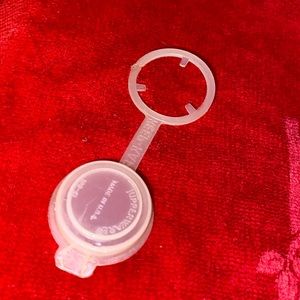 TUPPERWARE 198-21 KEEP-KAP Sheer Lid Soda Pop Bottle Cap vintage pre-owned